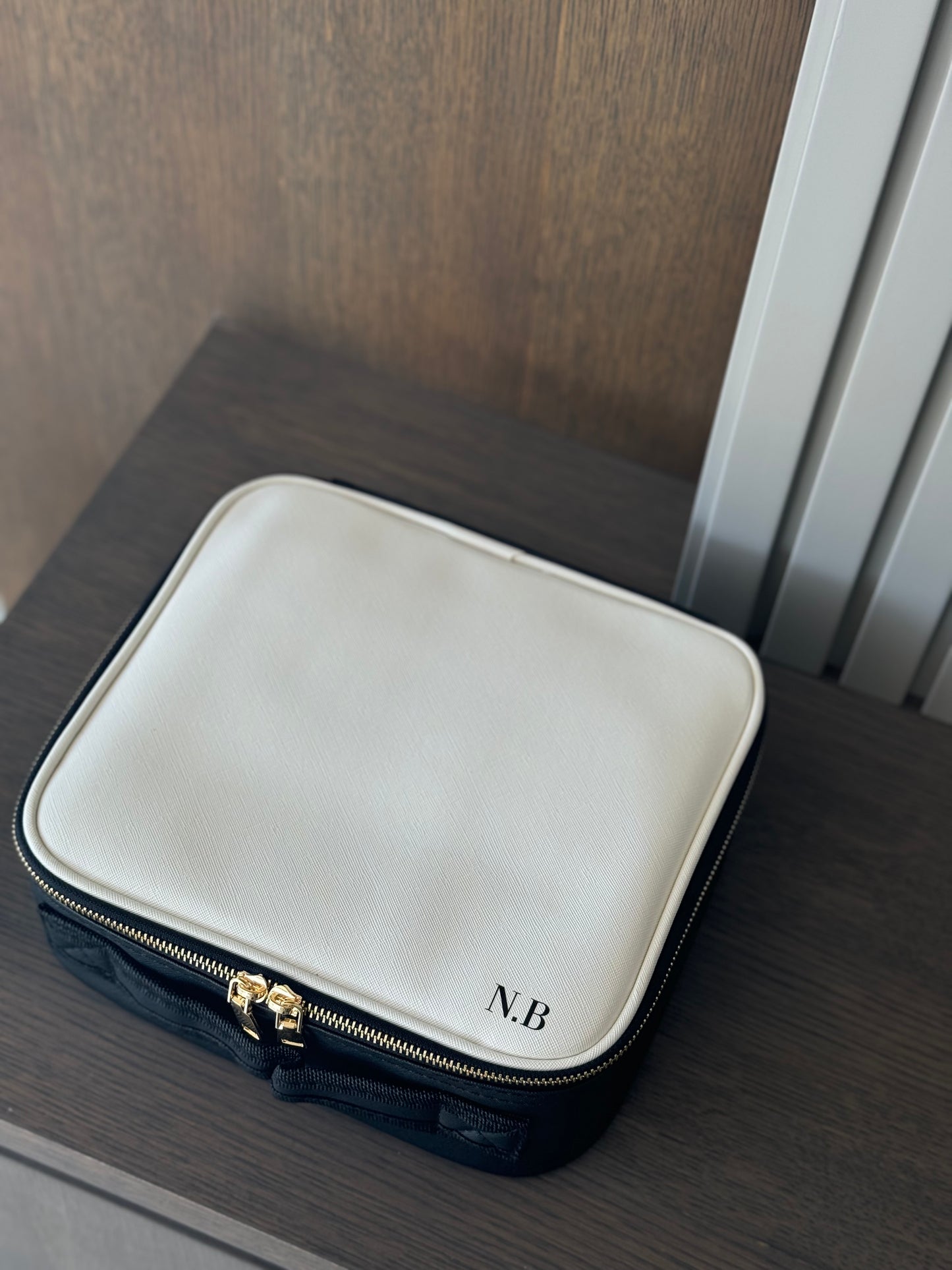 Makeup Bag: White & Black